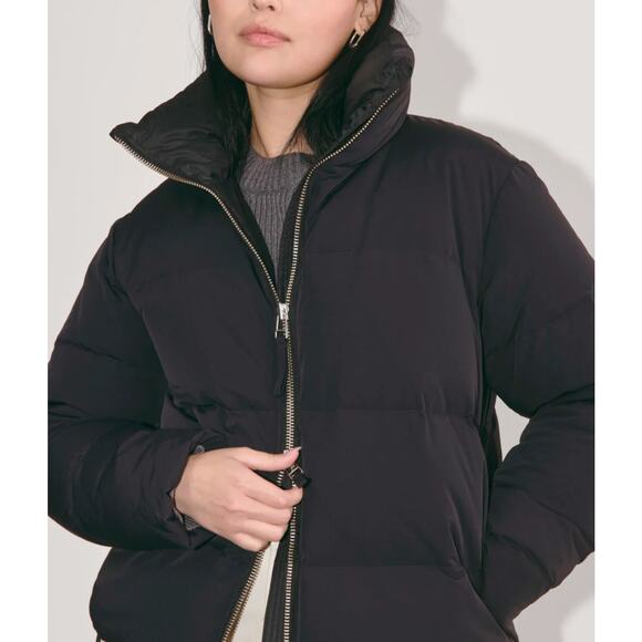Everlane Puffer Bomber - Picture 3 of 10